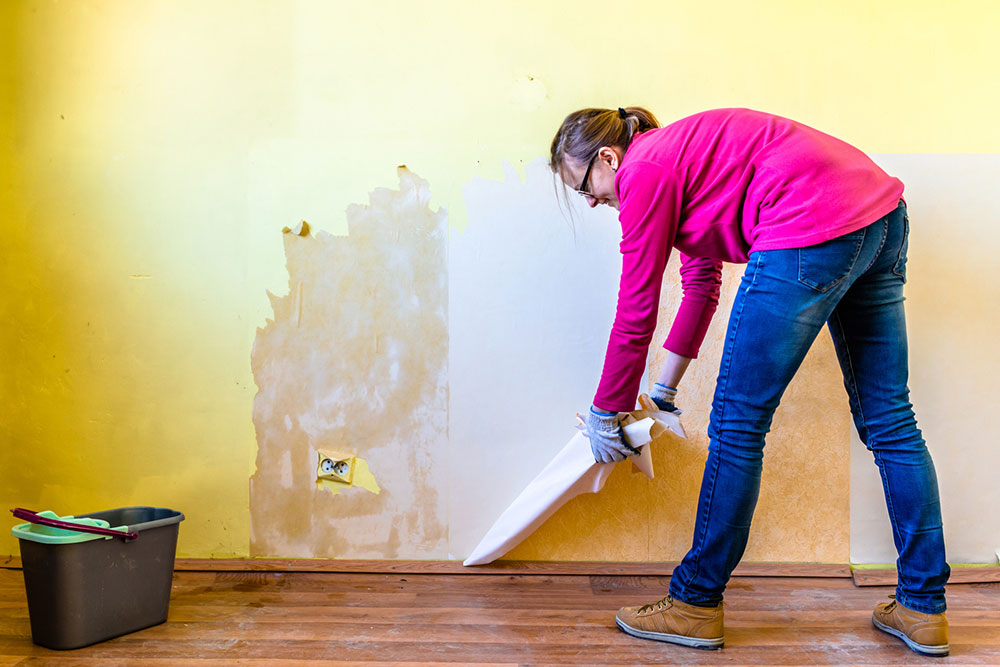 9 mistakes to avoid when hiring water damage restoration professionals