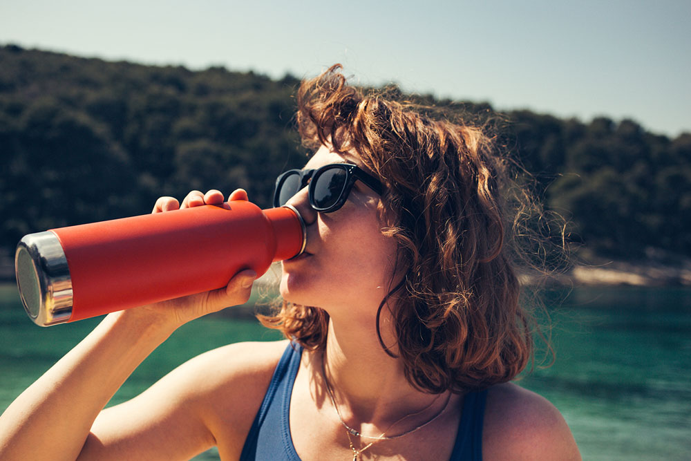 9 mistakes to avoid when drinking water from a bottle